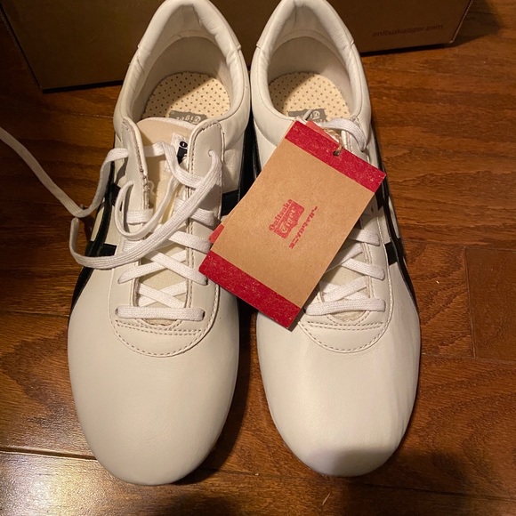 onitsuka tiger made in thailand